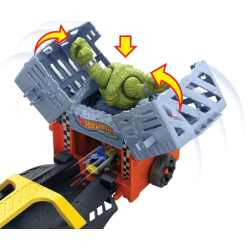 Hot Wheels HXN21 Transporter Batman