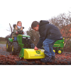 Rolly Toys 409716 Zamiatarka z Klapą John Deere